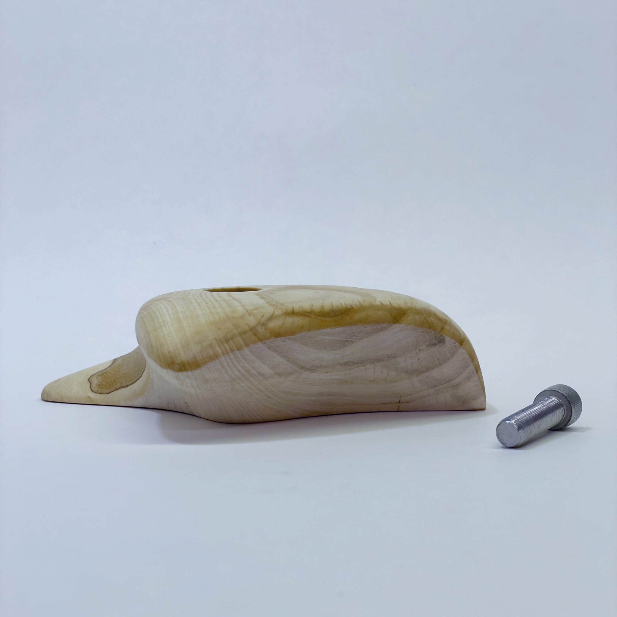 The Horatio Jug Holds Ground Up Grips