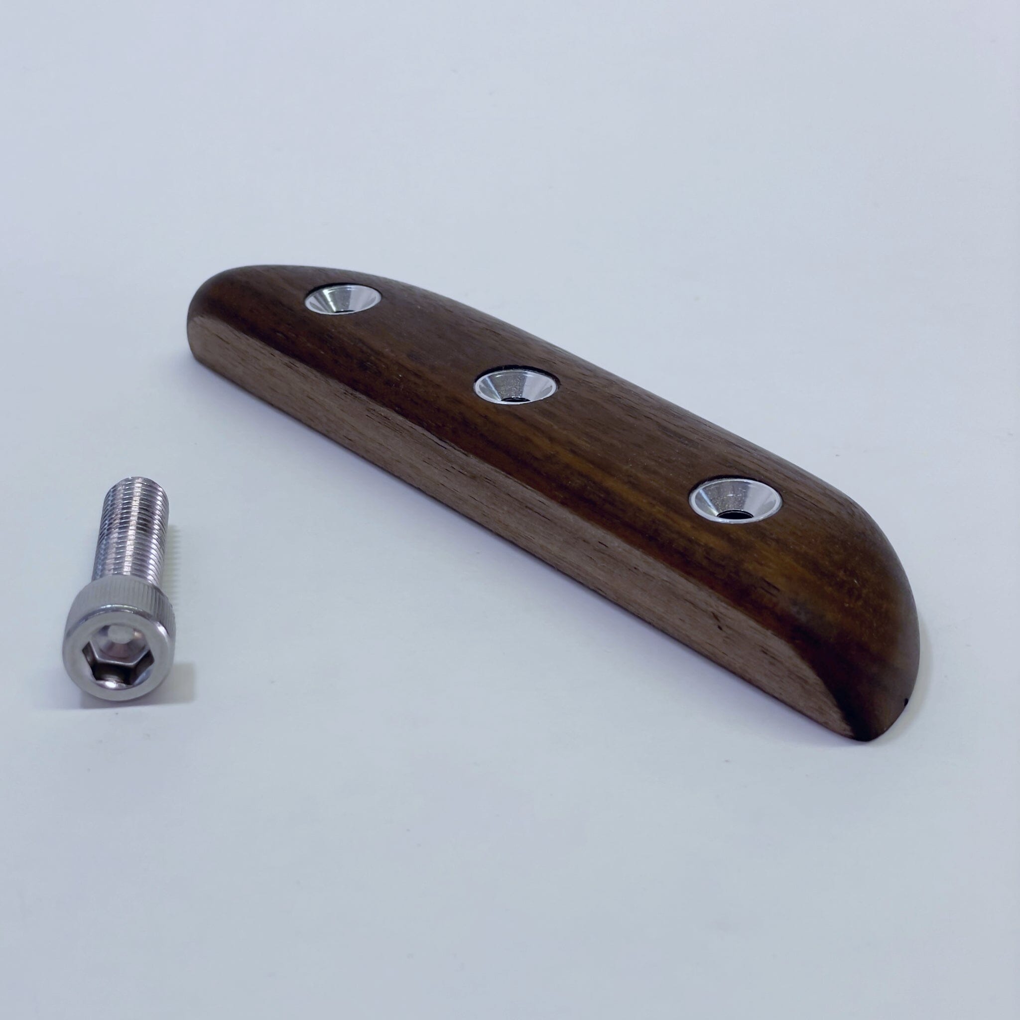 Tough Trio Holds Ground Up Grips