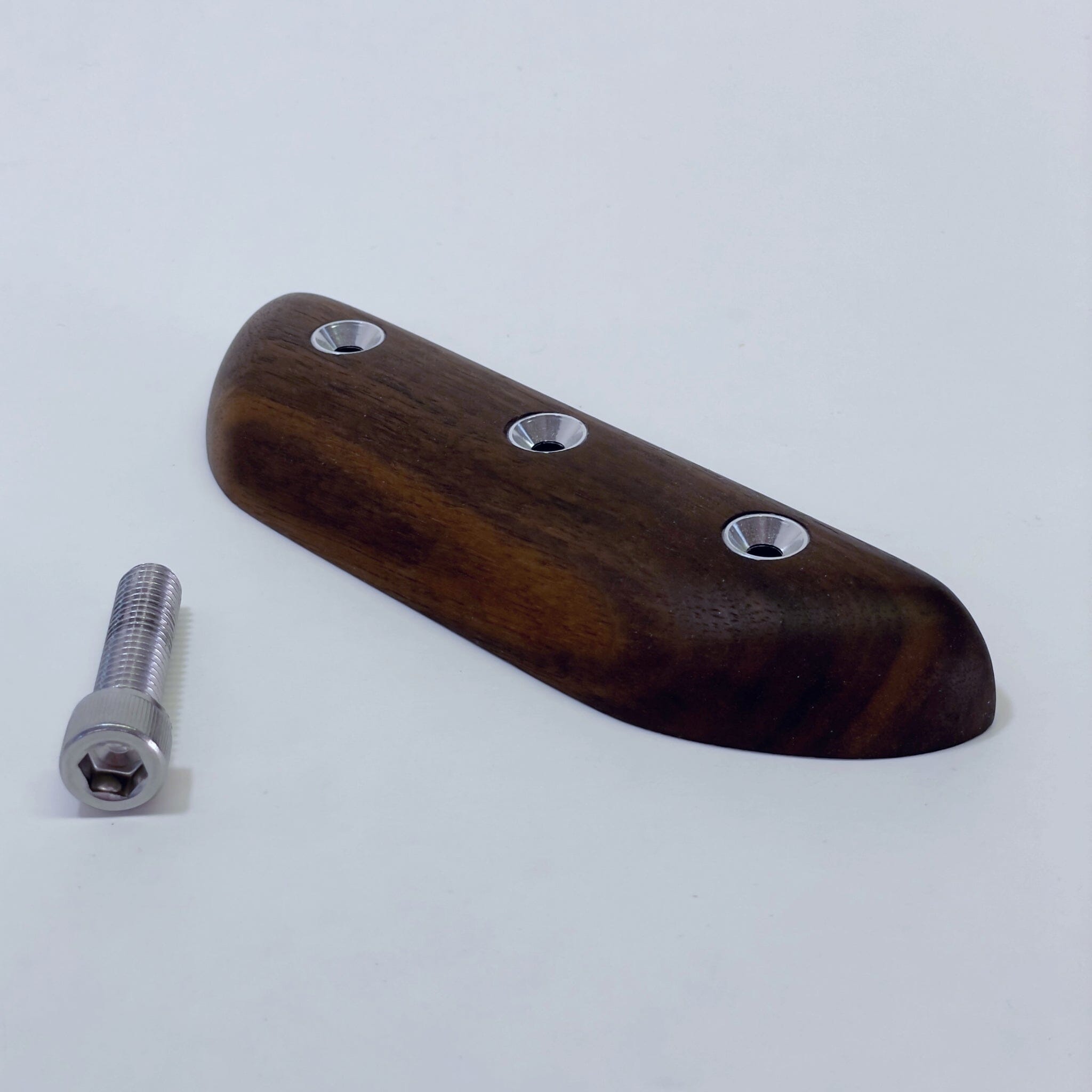 Tough Trio Holds Ground Up Grips