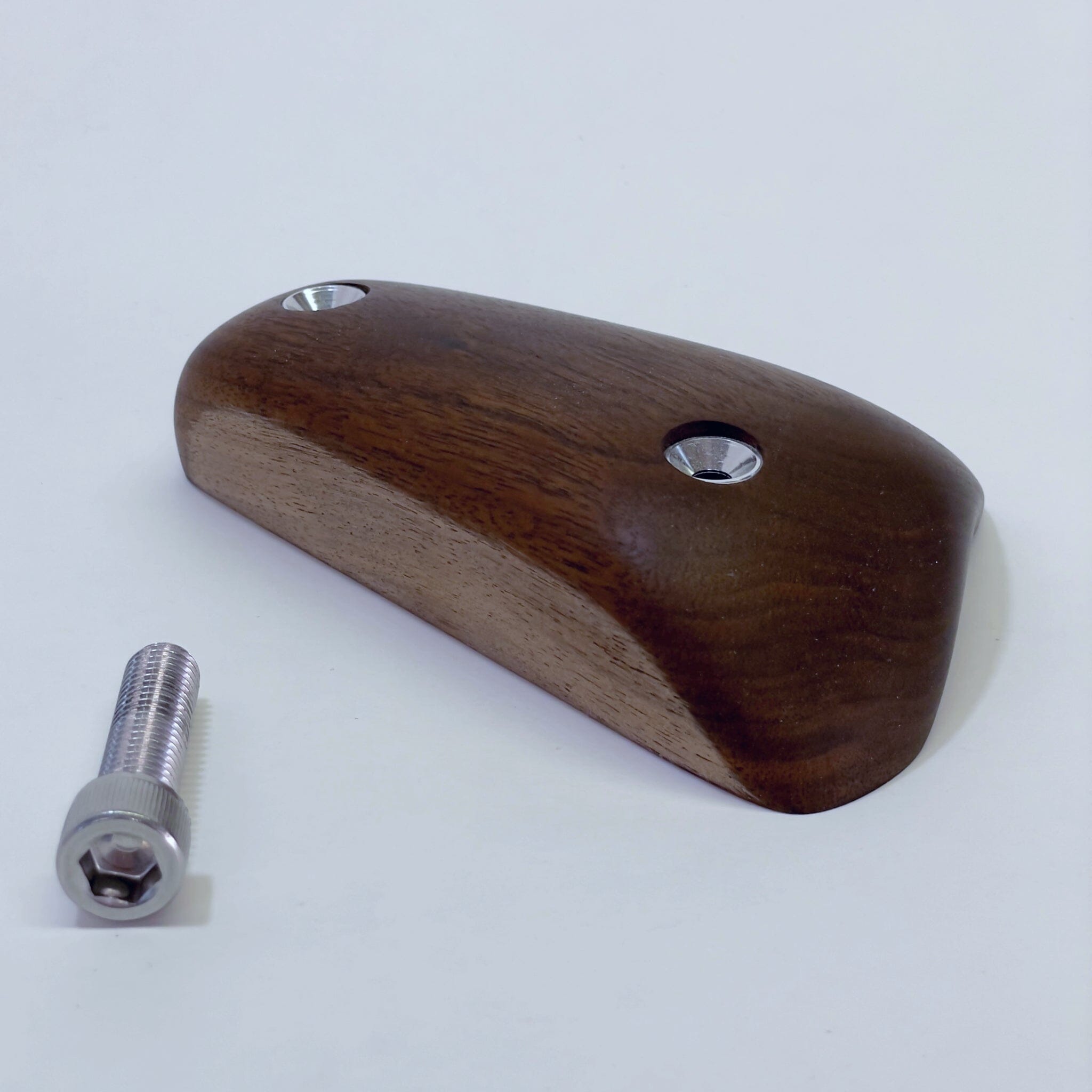 Tough Trio Holds Ground Up Grips