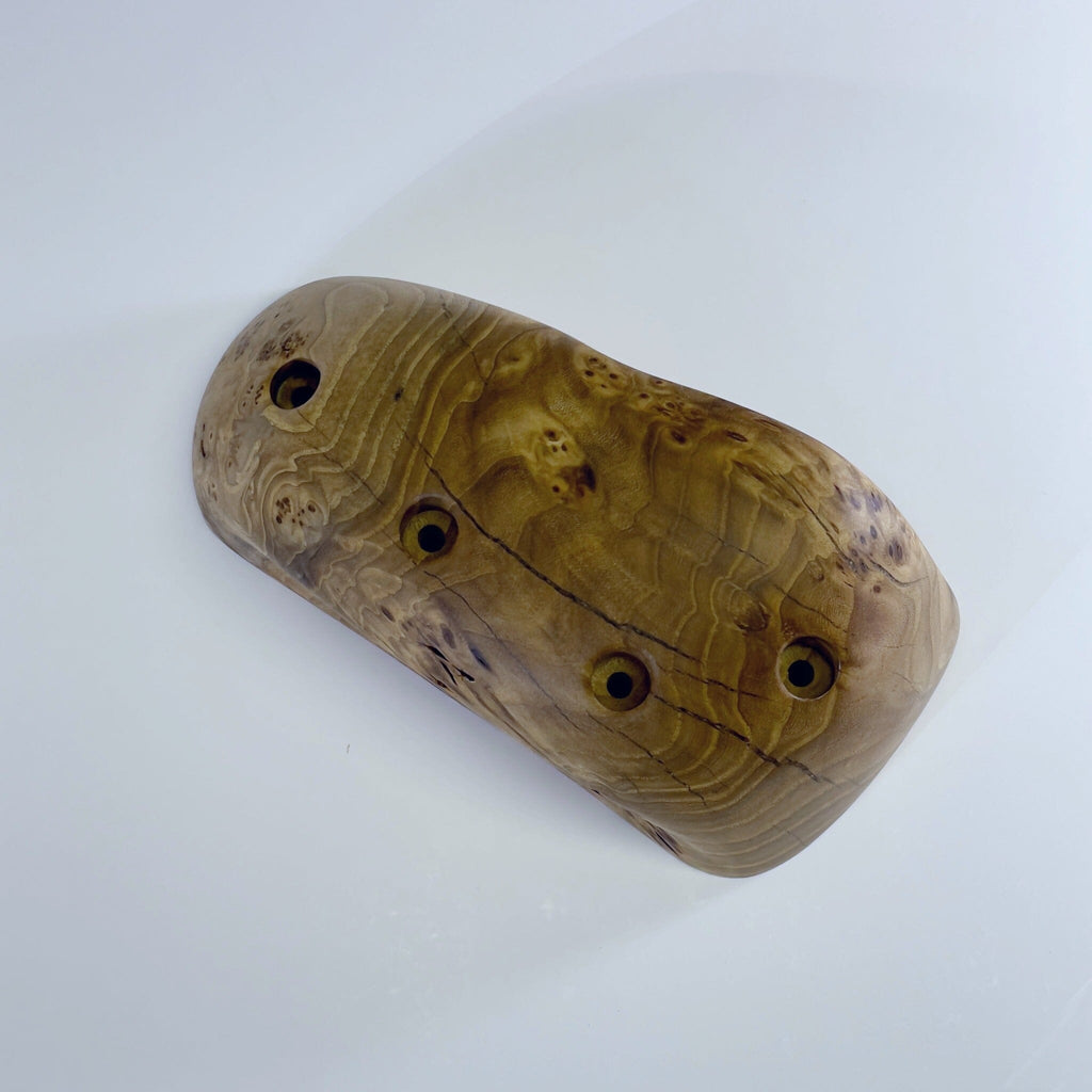 Burl Dugout Holds Ground Up Grips 