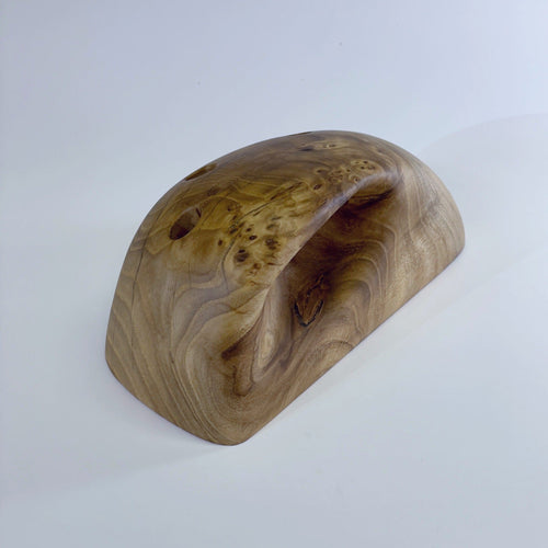 Burl Dugout Holds Ground Up Grips 