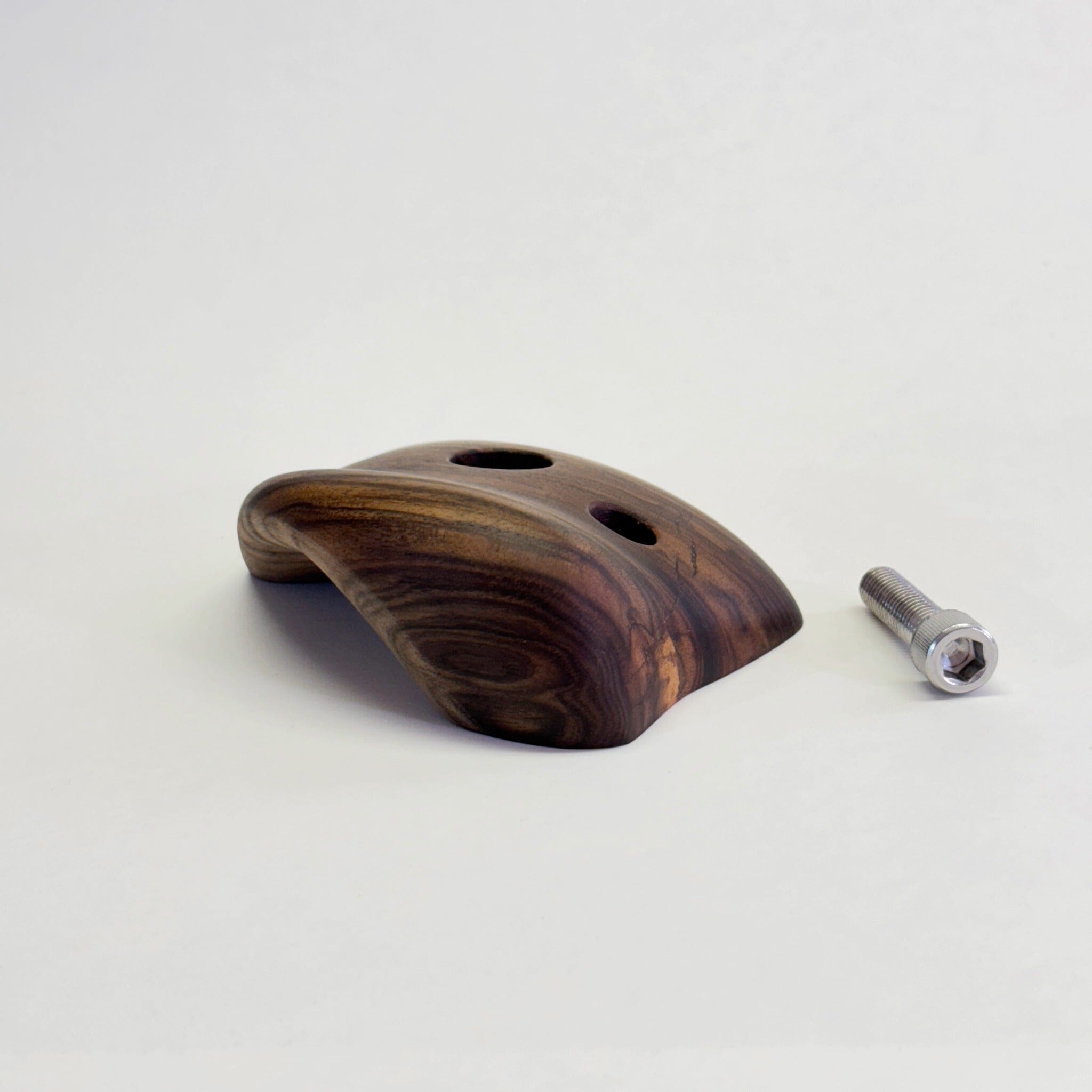 Finger Bucket Holds Ground Up Grips 