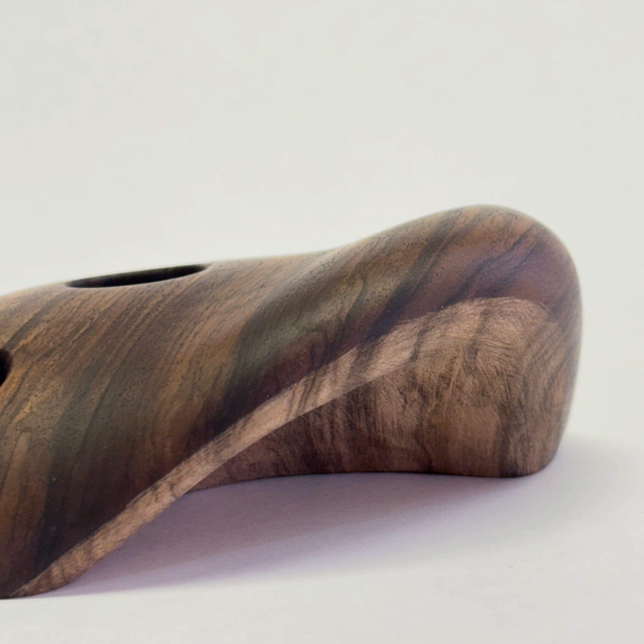 Finger Bucket Holds Ground Up Grips 