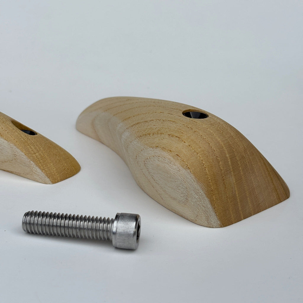 Swooped Edges Holds Ground Up Grips 