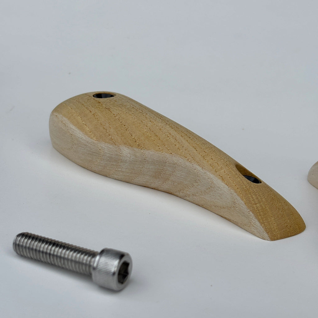 Swooped Edges Holds Ground Up Grips 