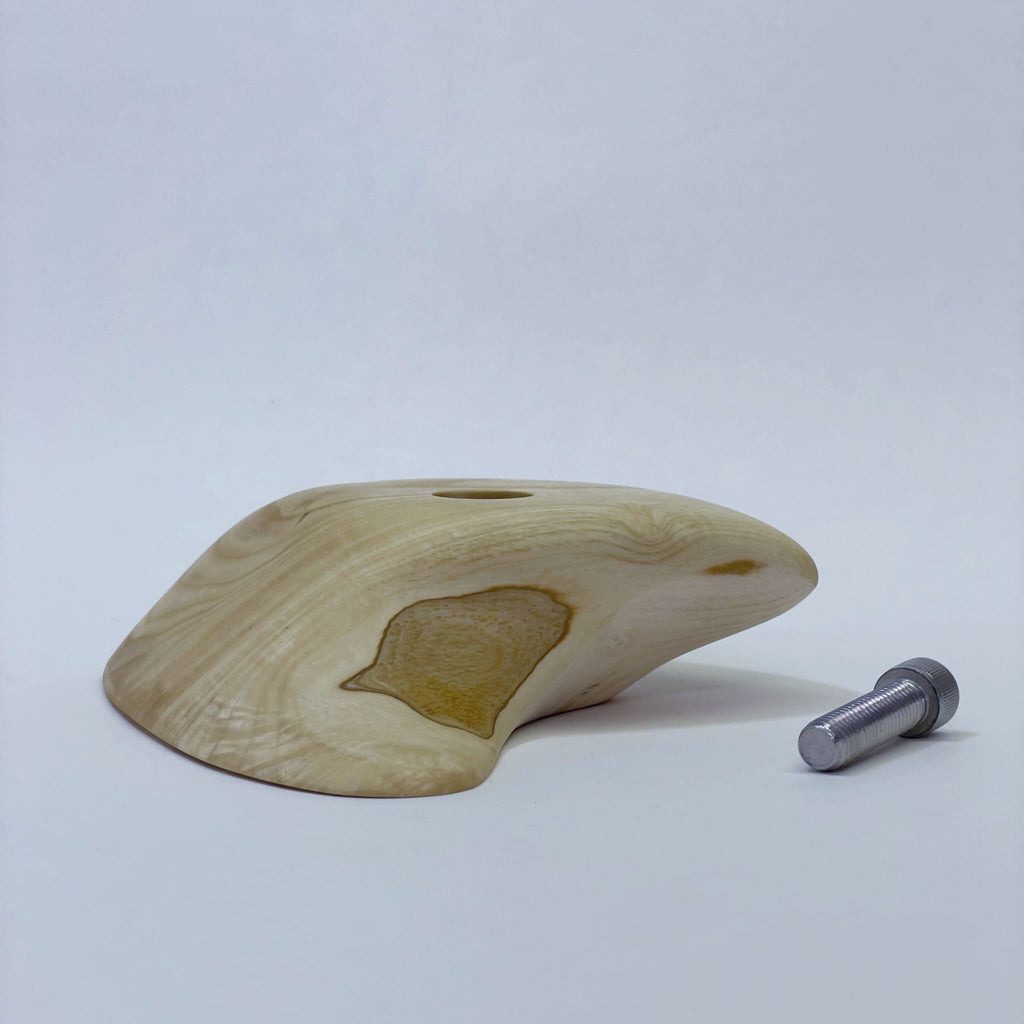 The Horatio Jug Holds Ground Up Grips 