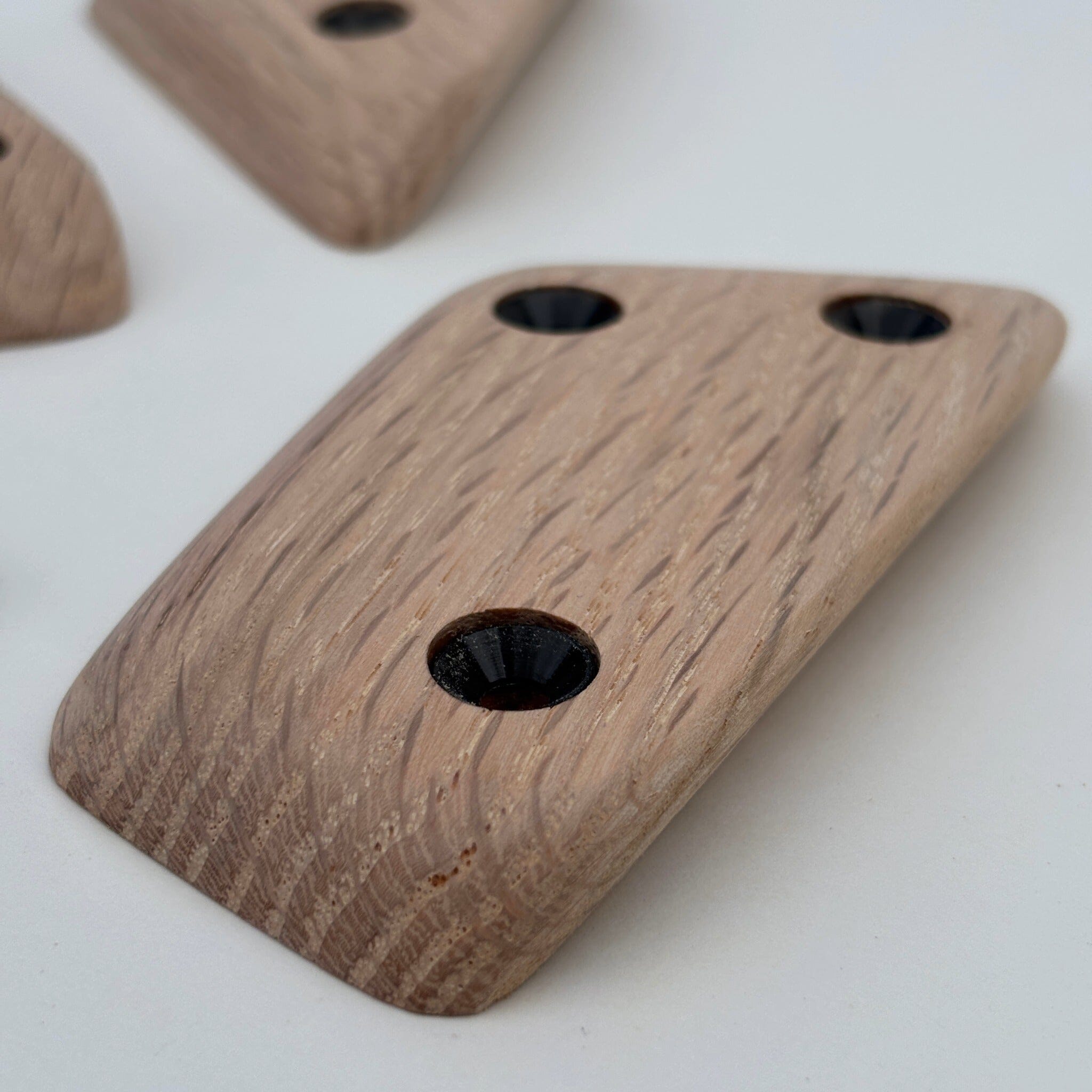 Wafer Crimps 11 mm - 17 mm Holds Ground Up Grips 