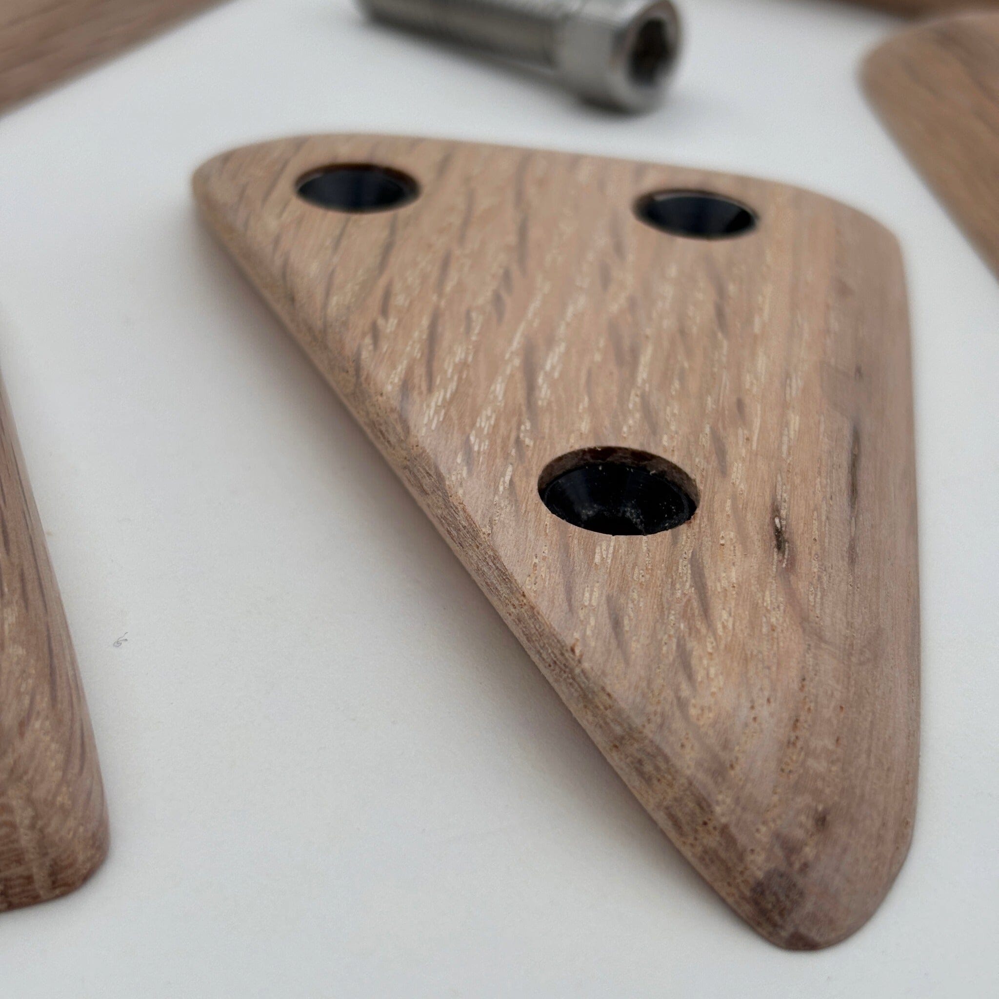 Wafer Crimps 11 mm - 17 mm Holds Ground Up Grips 